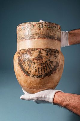 EGYPTIAN PAINTED ALABASTER CERIMONIAL JAR. New Kingdom, Ca. 1550 - 1069 BC. A ceremonial jar 