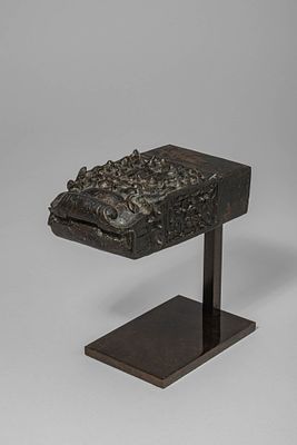 CHINESE BRONZE DRAGON MOUNT. Warring States, Ca. 5th-3rd century BC. A rare bronze mount, cast 