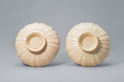 PAIR OF CHINESE QINGBAI CERAMIC DISHES. Song Dynasty, Ca. 10th-13th century AD, or later. A pair 