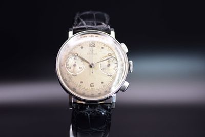 OMEGA Rare Stainless Steel 'Jumbo' Chronograph 'Pre-Speedmaster' Wristwatch Cal 33.3 CHRO. c. 