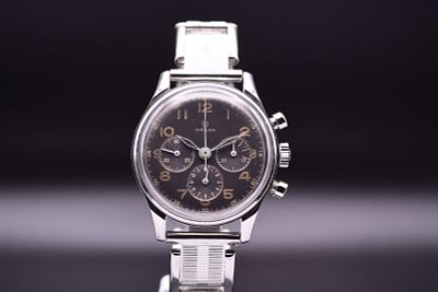 Omega Rare Chronograph Ref 2287-1 Tropical Dial Men's Wristwatch C.1948 Including Box. C.1948ABA 