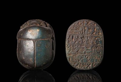HUGE EGYPTIAN BLACK STONE HEART SCARAB WITH HIEROGLYPHIC INSCRIPTION. New Kingdom, Ca. 1550 - 