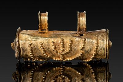 LATE ROMAN / EARLY BYZANTINE ELECTRUM SCROLL / AMULET CASE WITH MENORAH. Ca. AD 400 - 500. A 