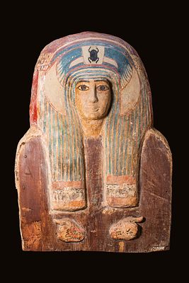 UPPER PART OF A LID OF EGYPTIAN WOODEN COFFIN. Third Intermediate Period, 22nd-25th Dynasties 