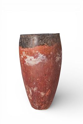 LARGE EGYPTIAN NAQADA BLACK-TOPPED JAR. Pre-Dynastic Period, Ca. 3650 - 3300 BC. A terracotta 