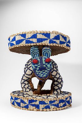 CAMEROON BEADED STOOL IN THE FORM OF A LEOPARD, BALI CHIEFDOM. Ca. 19th century AD. >A 