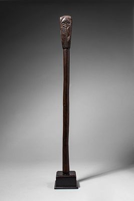 CHOKWE WOODEN STAFF. Angola, Ca. late 19th - early 20th century AD. >A long slender staff 