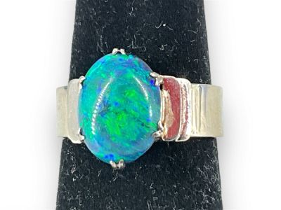 14kt White Gold & Black Opal Ring. 14kt White Gold &amp; Black Opal Ring Size (6.25) polished 