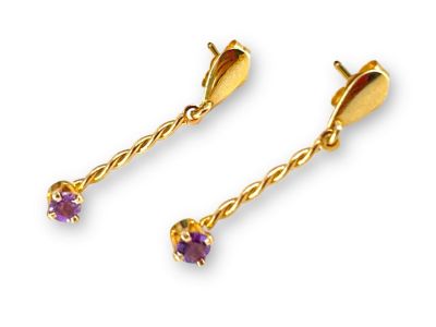 14kt Gold Dangle Earrings with Amethyst Stones Stamped and tested 14kt yellow gold, 1.0 grams 