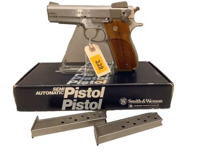 Smith & Wesson Model 639 .9mm Caliber Semi-auto Pistol SN: A825366. Smith &amp; Wesson Model 
