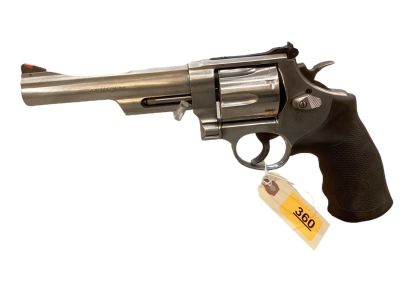 Smith & Wesson Model 629-8 .44 Magnum Revolver SN: CTW0408. Smith &amp; Wesson Model 629-8 .44 