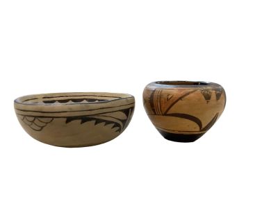 American Indian Pottery. American Indian Pottery Lot of (2). They are 2.25" & 3"H. Condition: 
