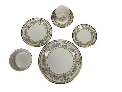 Lenox Castle Garden. Lenox Castle Garden Setting for 8. 56 pc. Condition: No chips 
We have 