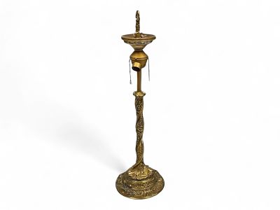 Electric Table Lamp. Electric Table Lamp Metal Gold Wash 2 light lamp 24" T Condition: Used not 