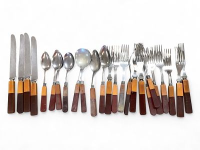 26 Vintage Silverware Pieces with Bakelite Handles. 26 Vintage Silverware Pieces with Bakelite 