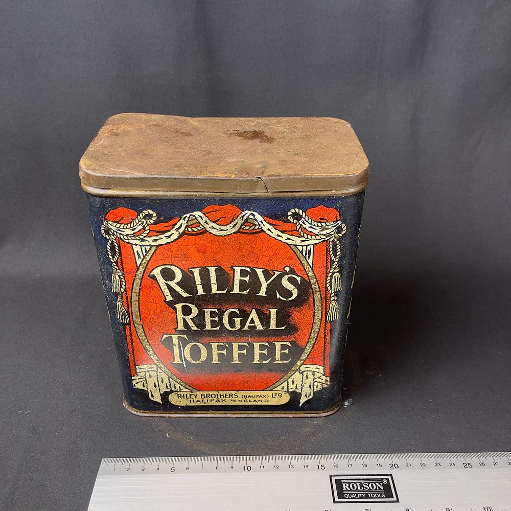Lot 272: Riley's Regal Toffee Tin