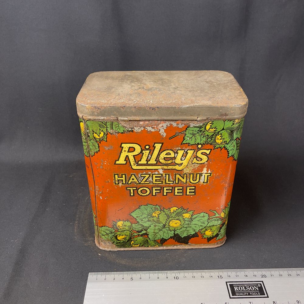 Lot 275: Riley's Hazelnut Toffee Advertising Tin