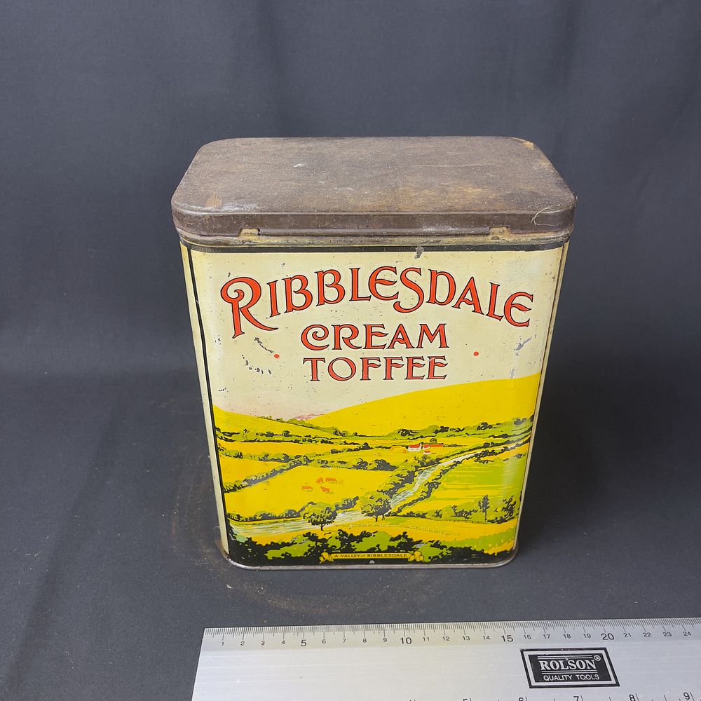 Lot 276: Ribblesdale Cream Toffee Colemans Clitheroe Advertising Tin