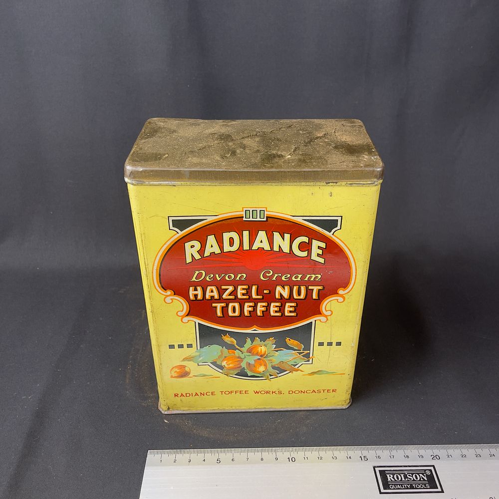 Lot 279: Radiance Devon Cream Hazel-Nut Toffee Tin