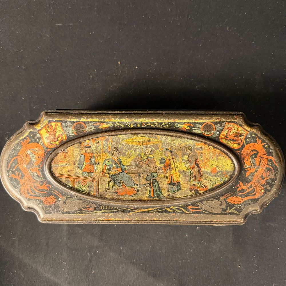 Lot 228: Huntley & Palmers Oriental Octagonal Lithographed Biscuit Tin