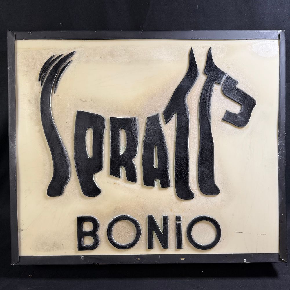 Lot 172: Spratt's Bonio Advertising Light Box Sign