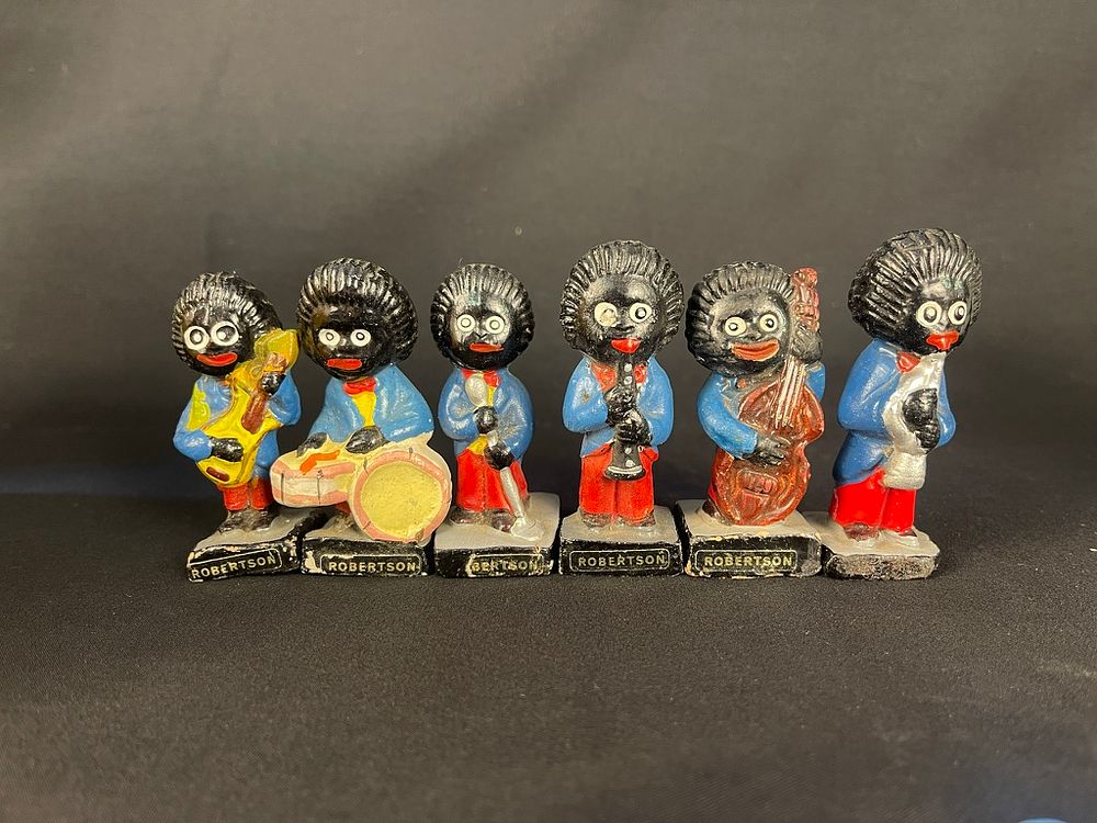 Lot 222: Robertsons Jam 1960's Advertising Ceramic Golly Band