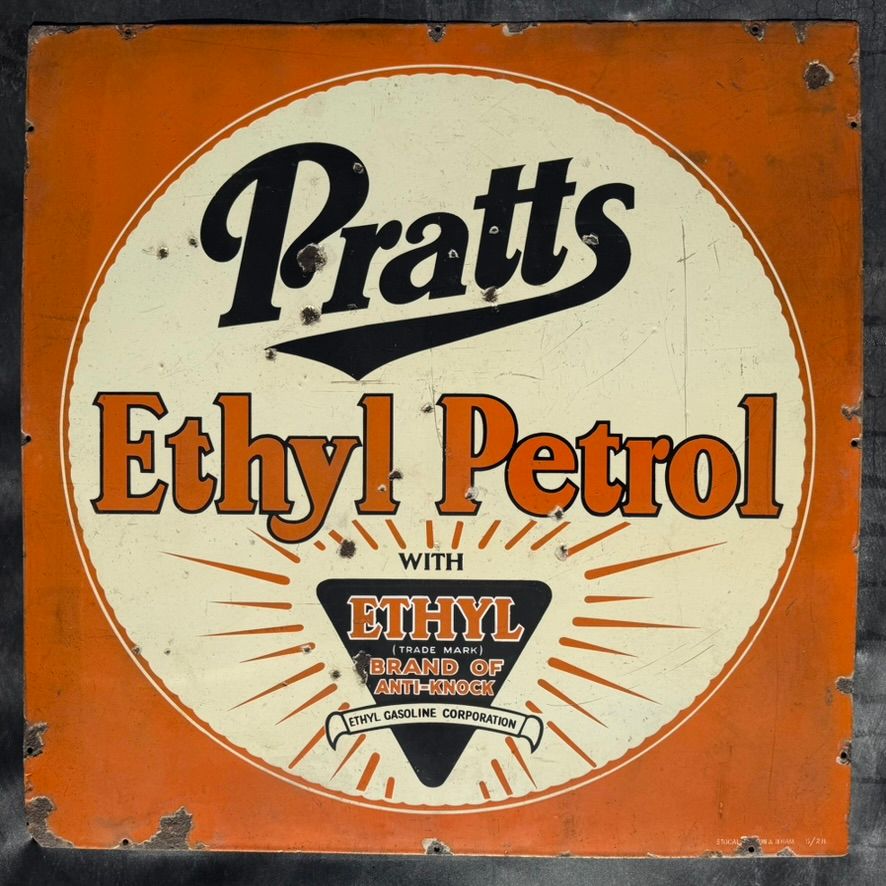 Lot 194: A Pratts Ethyl Petrol Enamel Sign