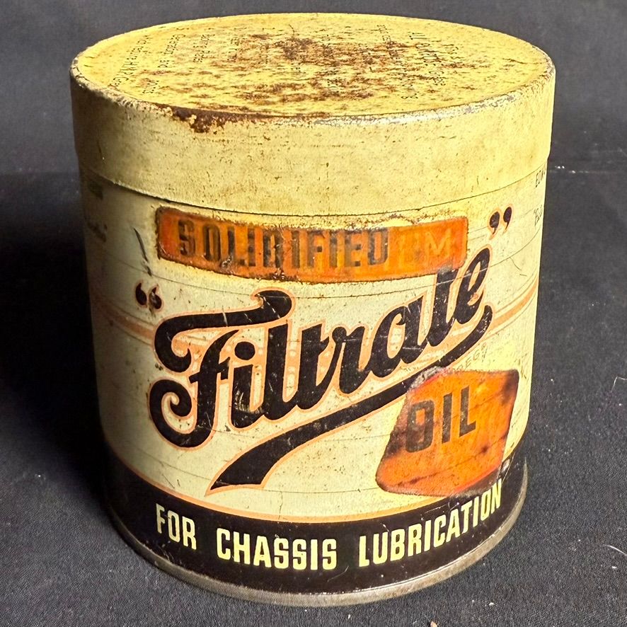 Lot 244: A Filtrate 1lb grease tin
