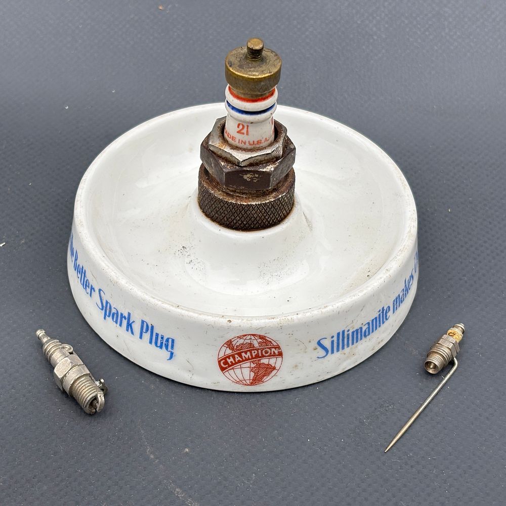 Lot 277: A Trio of Glass Ashtrays