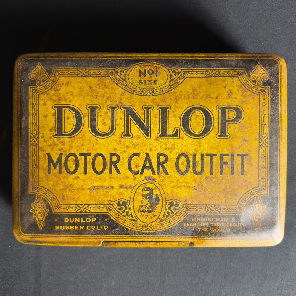 Lot 284: A London Transport Underground Enamel Sign (BIPT.30)