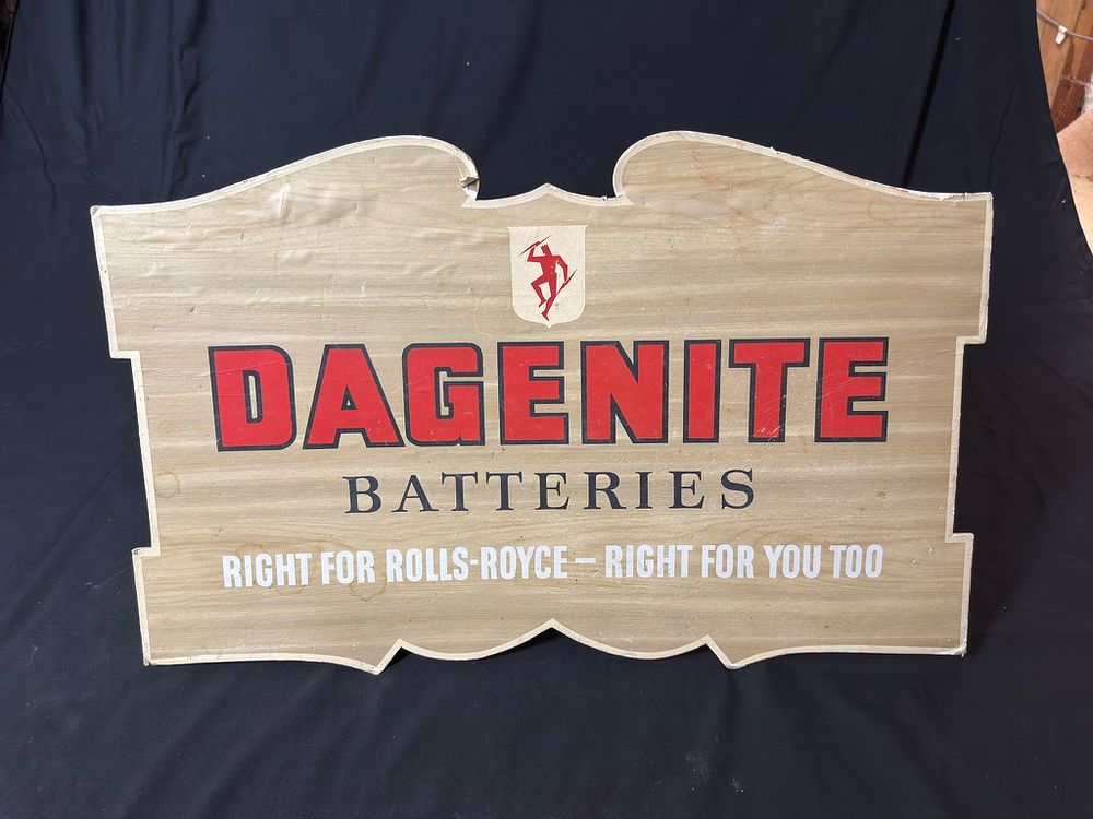 Lot 286: A Castrol Motor Oil Tin Sign