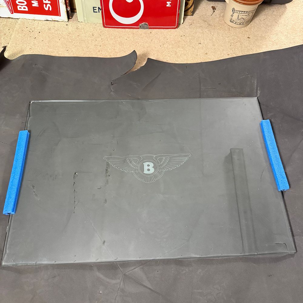 Lot 238: Bentley Etched Glass Panel Featuring the Flying B Emblem
