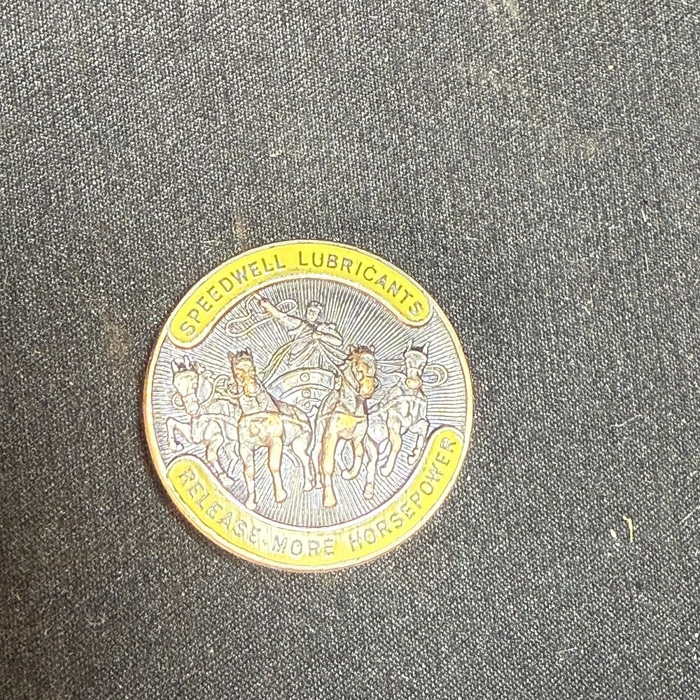 Lot 203b: Speedwell Lubricants Pin Badge