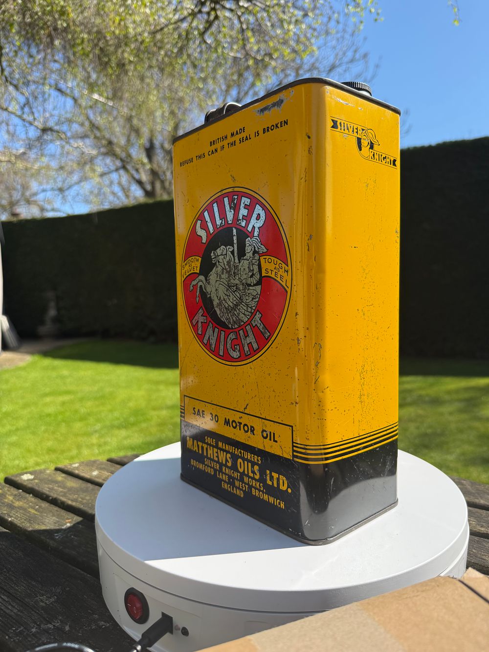 Lot 140: Silver Knight Motor Oil Tin