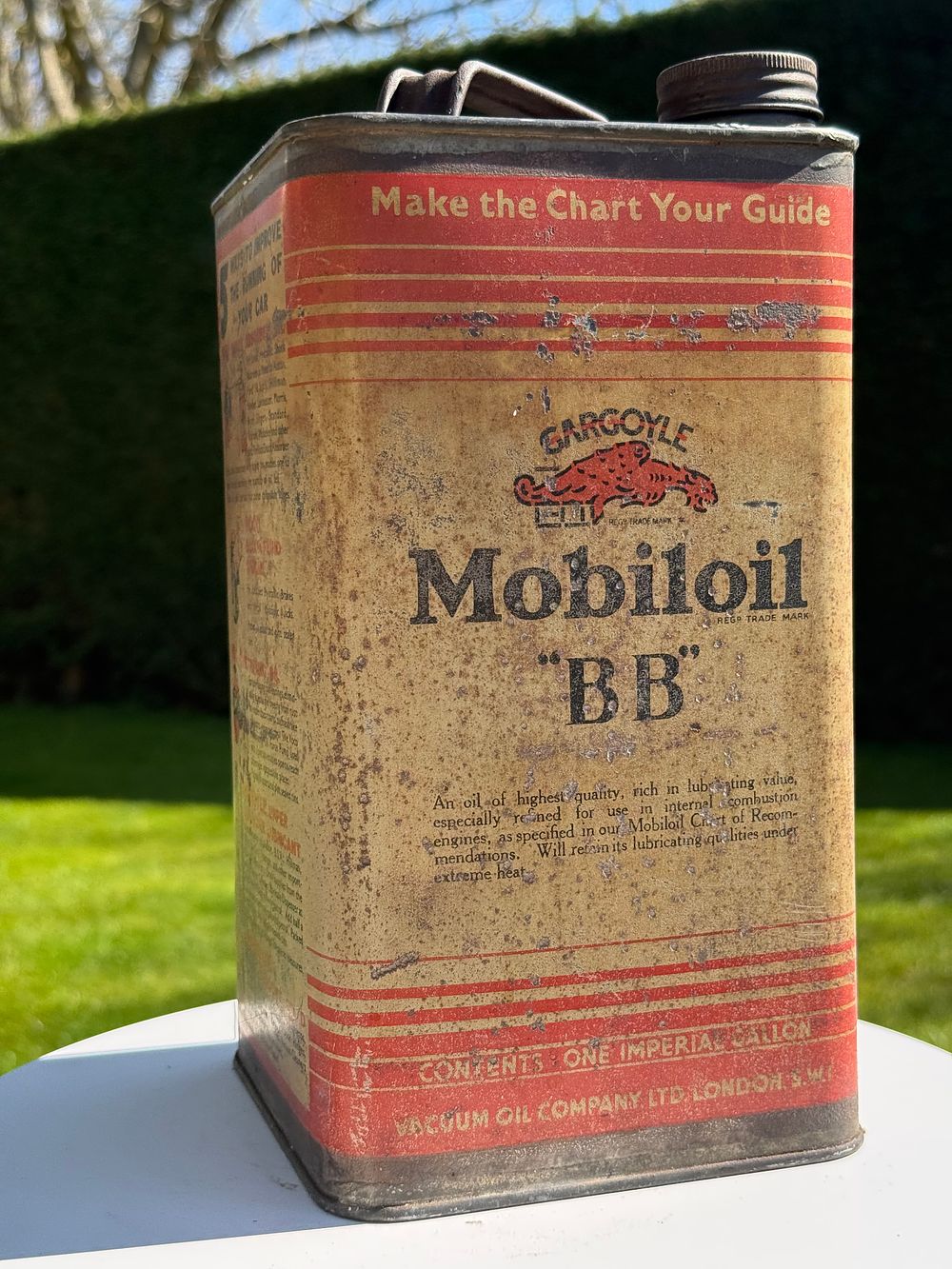 Lot 143: Gargoyle Mobiloil BB Motor Oil Can