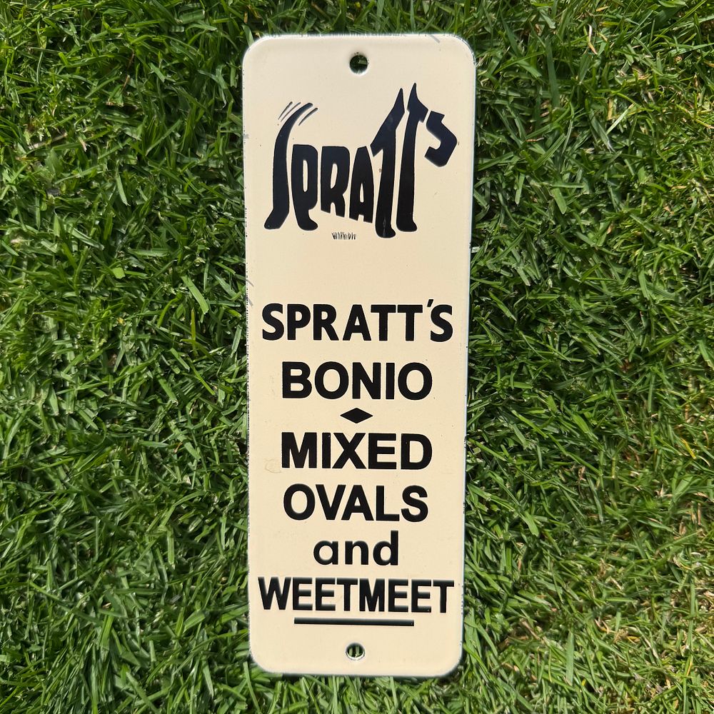 Lot 147: Spratt's Enamel Advertising Fingerplate