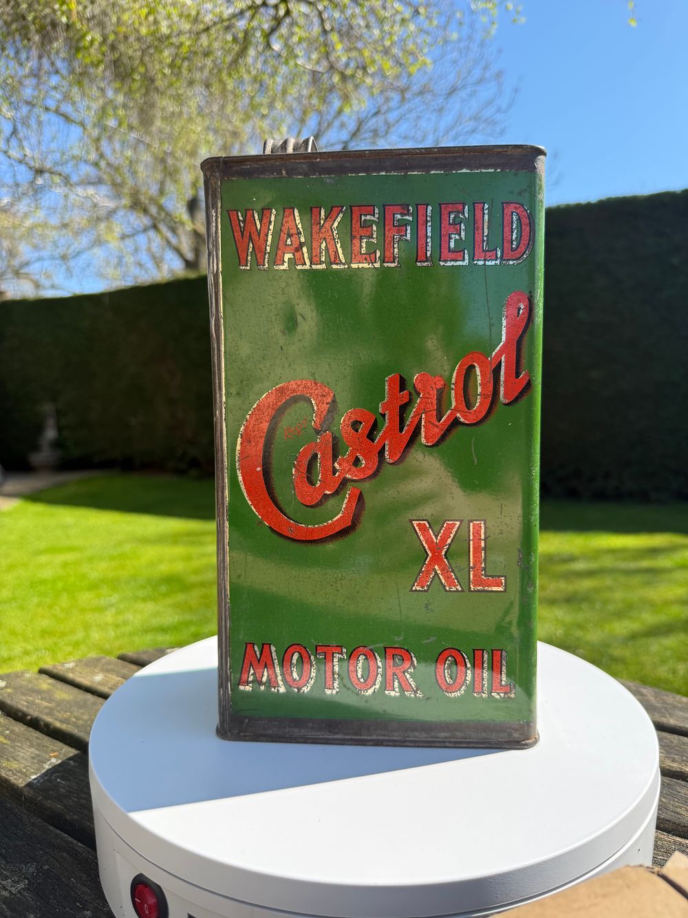 Lot 127: Wakefield Castrol XL Motor Oil Tin
