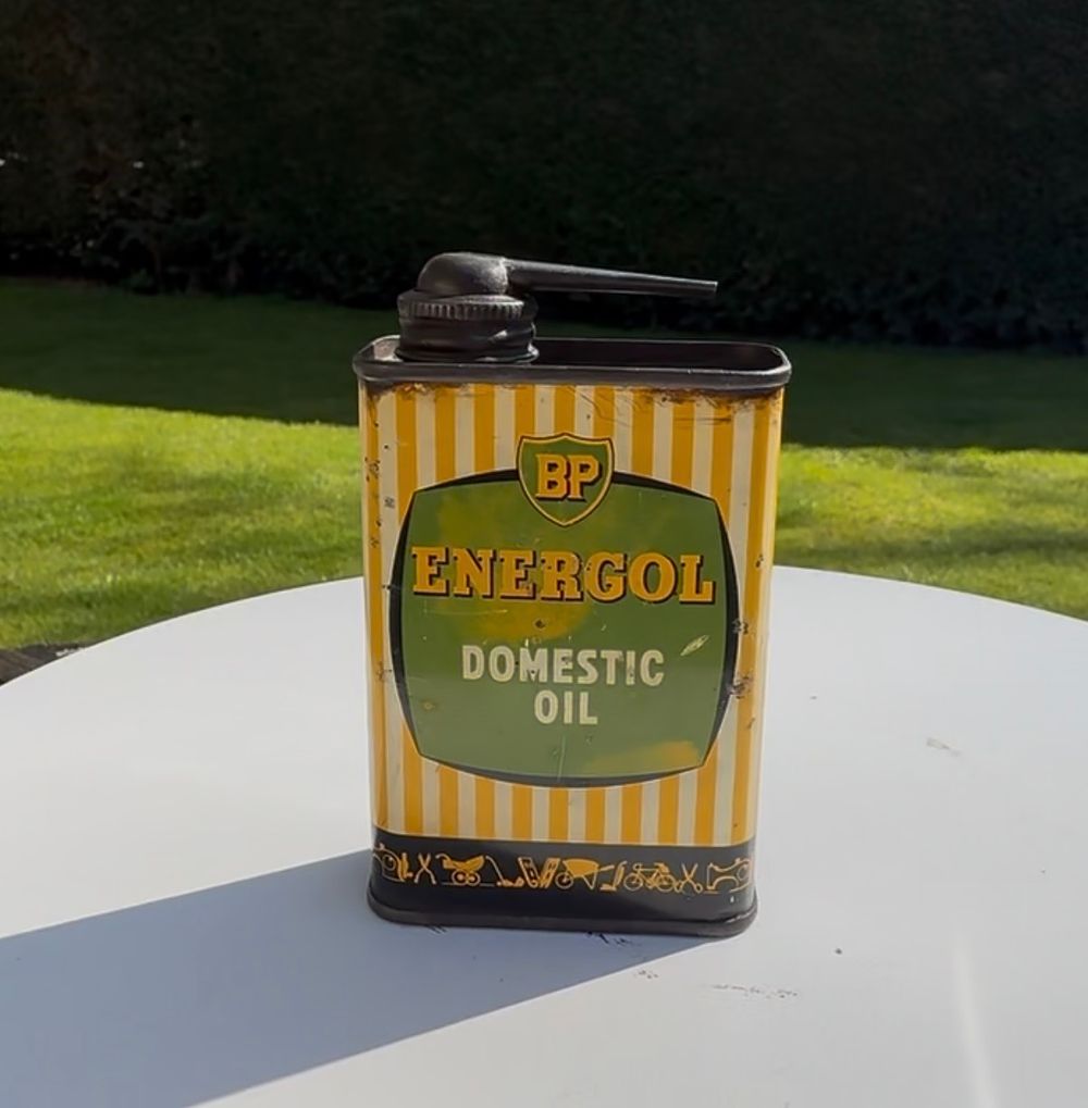 Lot 120: BP Energol Domestic Oil Tin