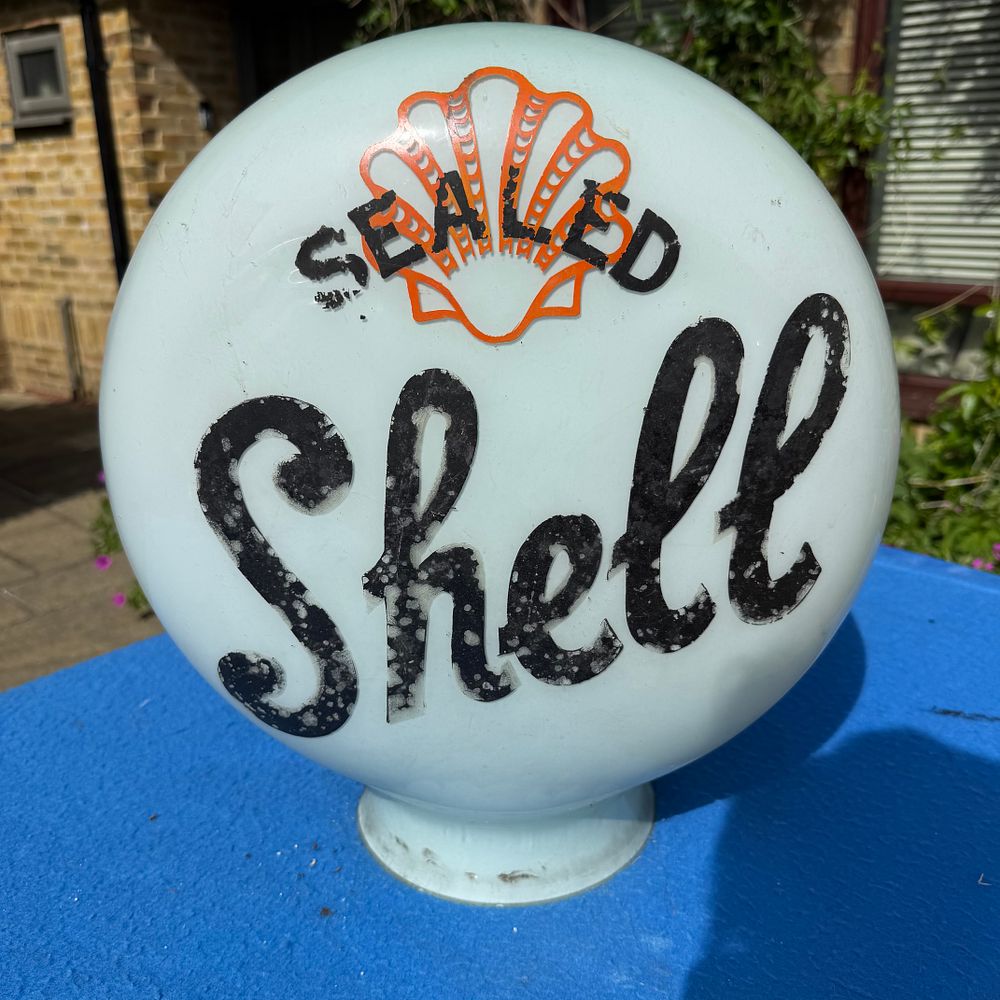 Lot 478: Shell Petrol Pump Globe