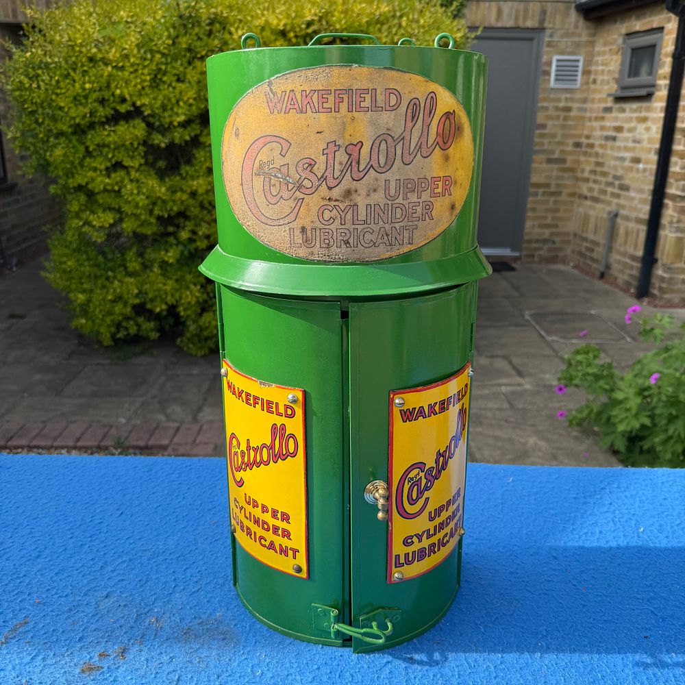 Lot 125: Wakefield Castrollo Oil Cabinet