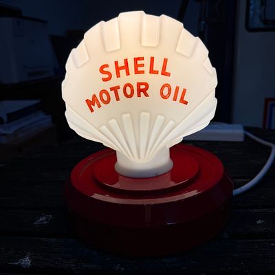Shell Motor Oil Pump Globe
