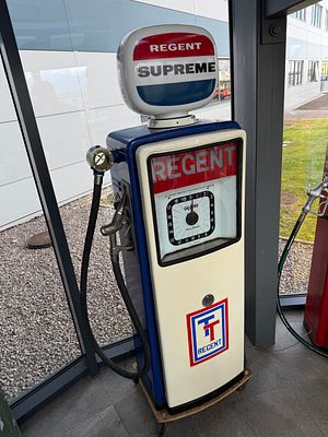 Regent Supreme Avery-Hardoll Petrol Pump