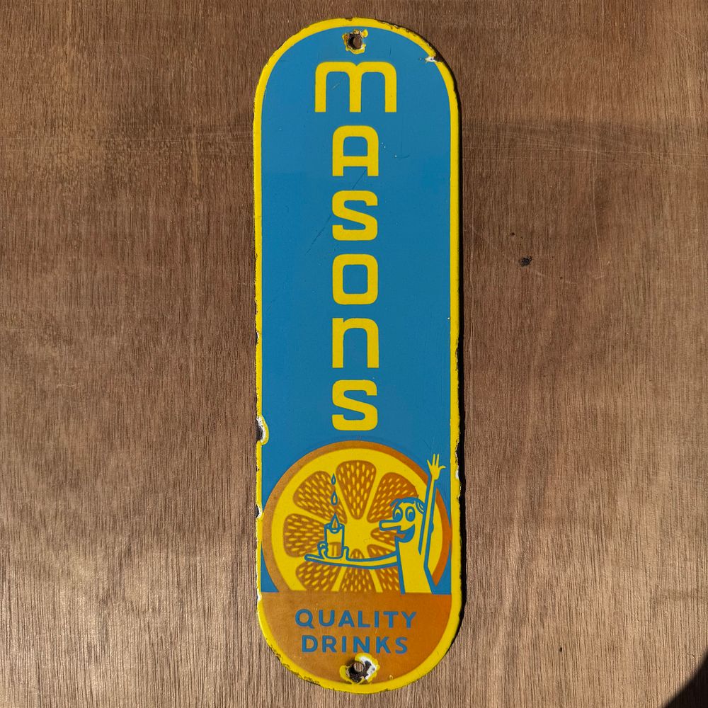 Lot 314: Masons Quality Drinks Enamel Advertising Fingerplate