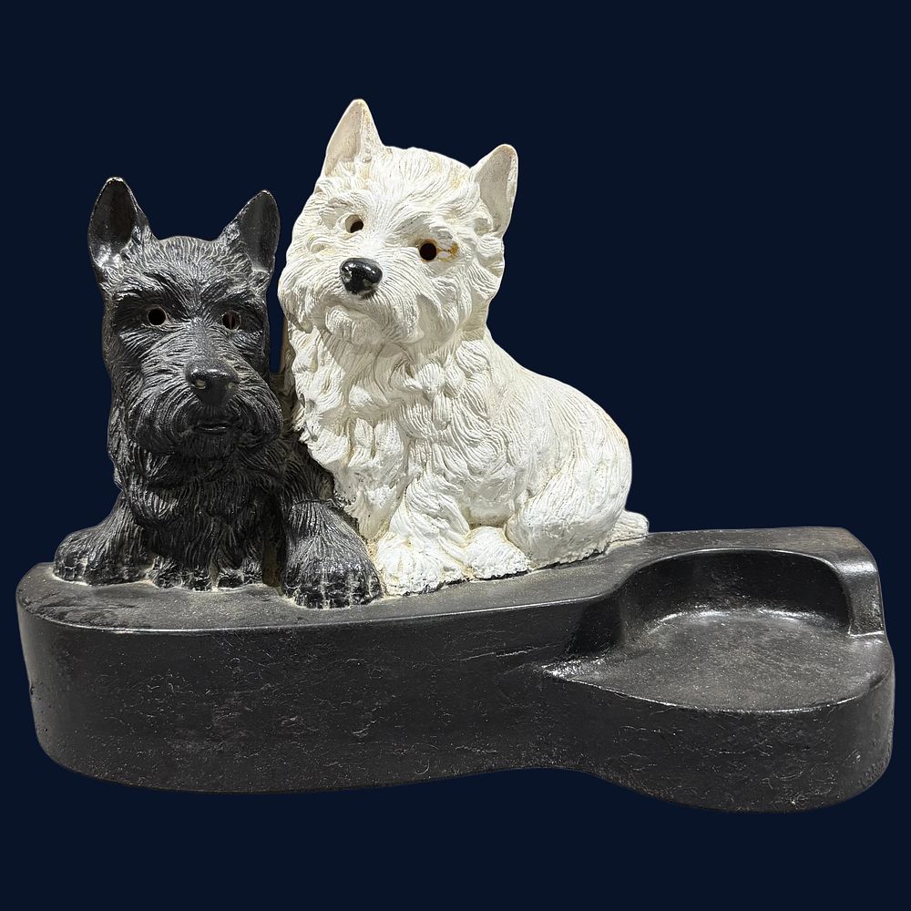 Lot 78: Black & White Scotch Whisky Advertising Light Up Display