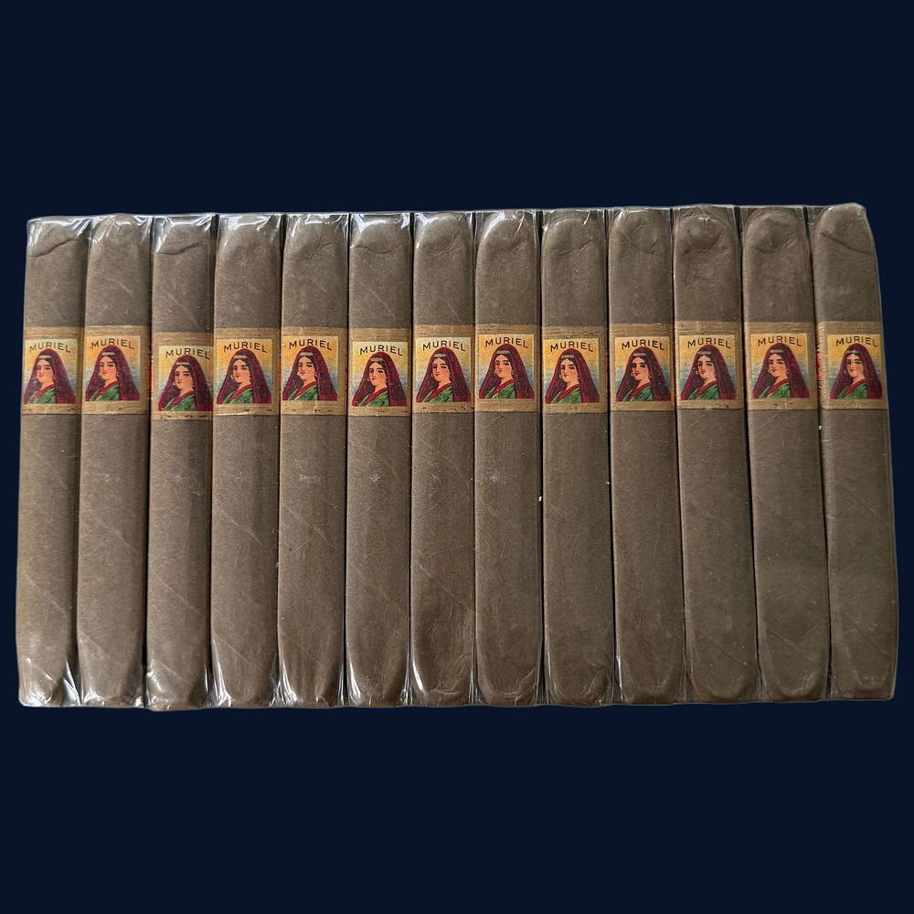 Lot 289: Muriel Cigars Display Dummy