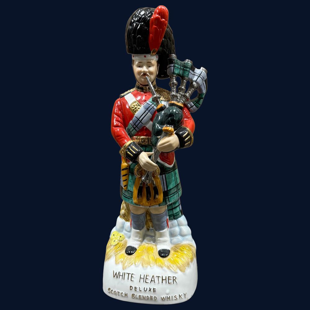Lot 319: White Heather Deluxe Scotch Blended Whisky Advertising Decanter