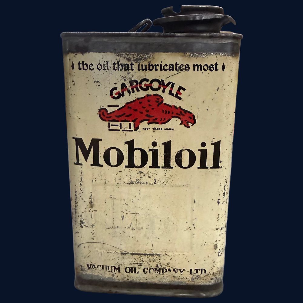Lot 355: Mobiloil Gargoyle Motor Oil Can