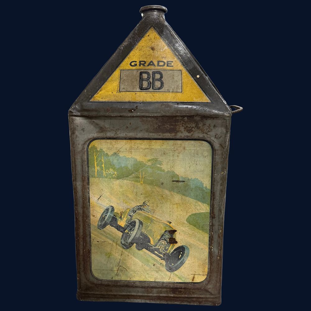 Lot 377: Gamages 5 Gallon Pyramid Motor Oil Can