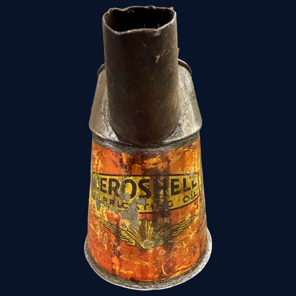 Lot 387: Aeroshell Oil Half Pint Pourer