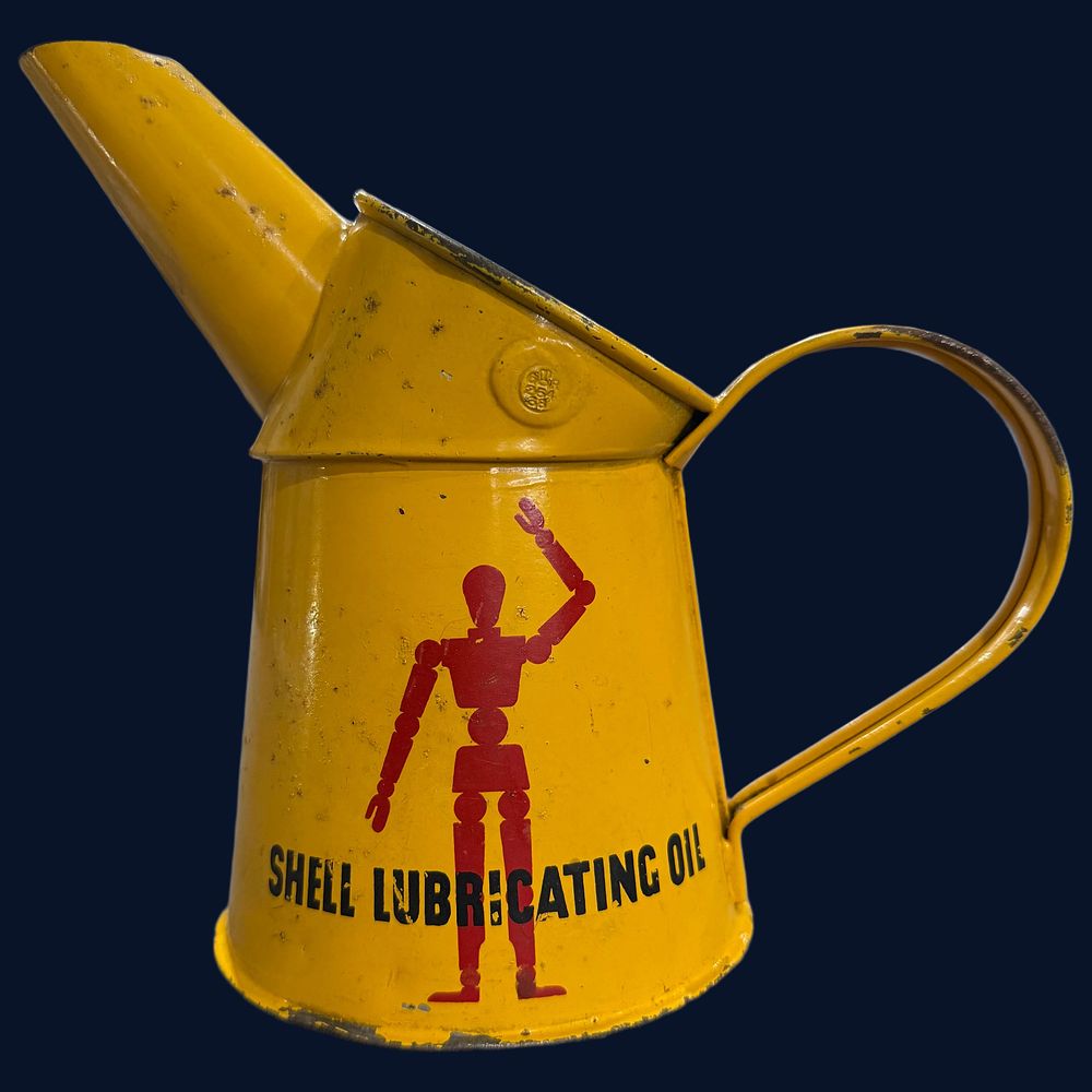 Lot 393: Shell Stickman Pint Oil Pourer